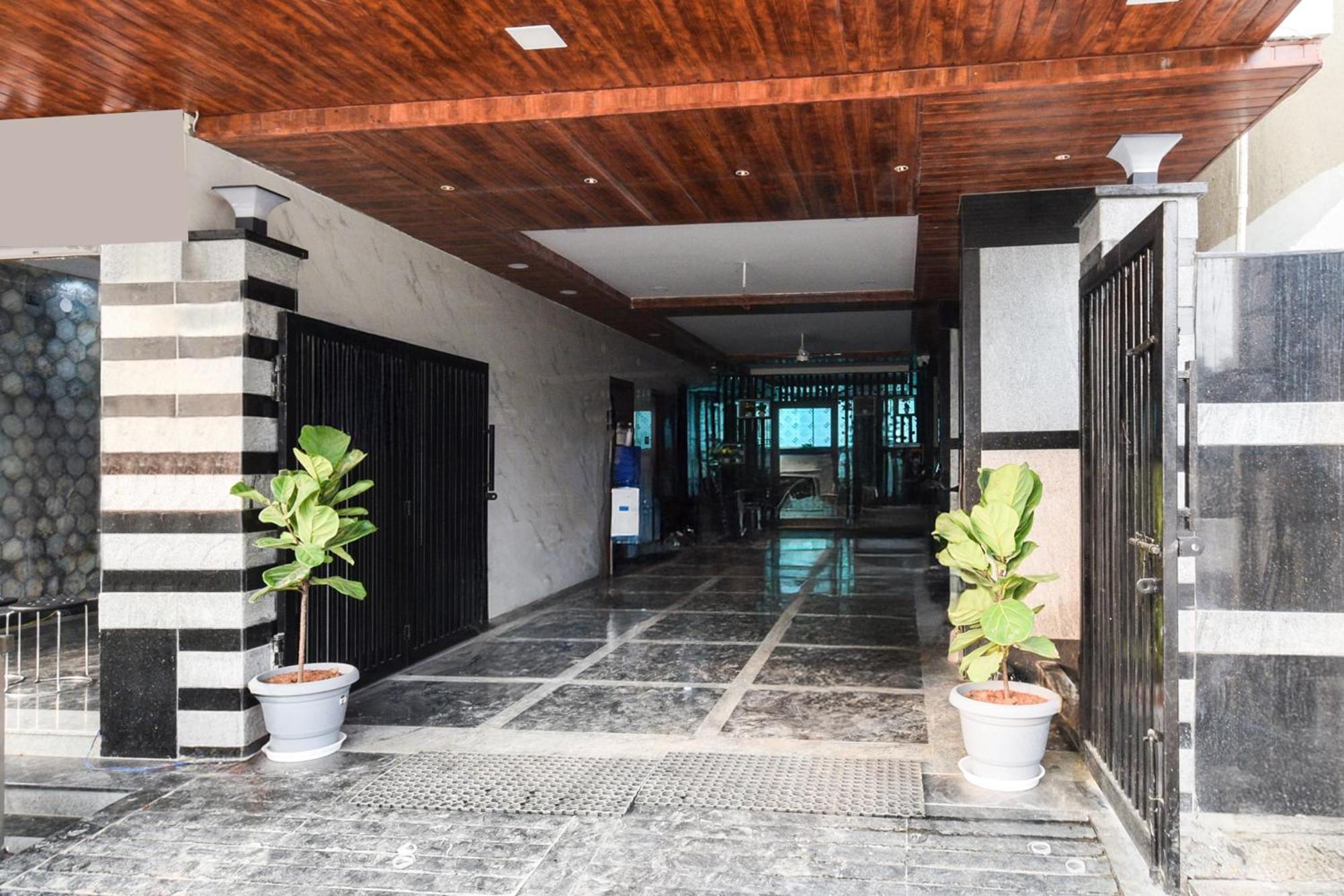 Super Collection O Gachibowli Phase - 1 Near Isb Hotel Exterior photo